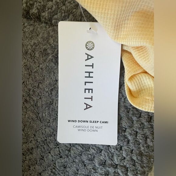Athleta Wind Down Sleep Cami Top Yellow Size Medium NWT Retail $44 - Picture 5 of 6